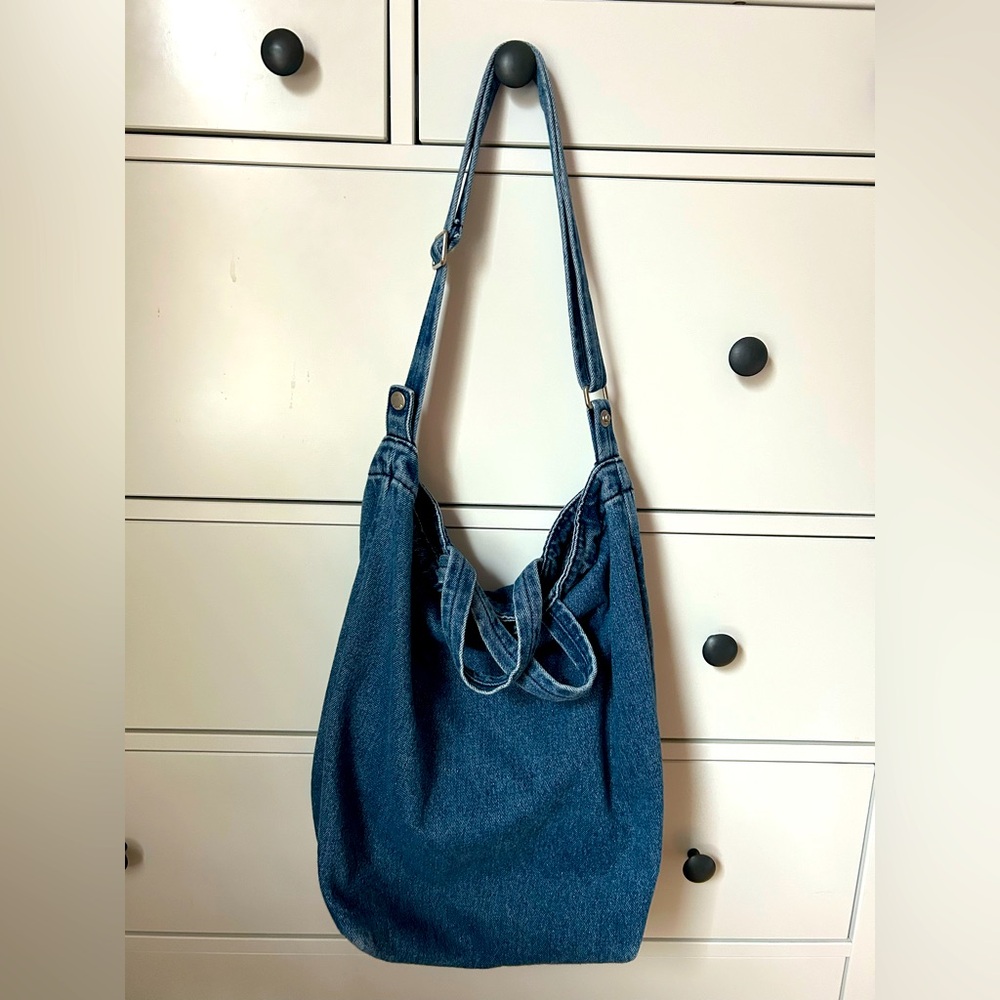 Baggu dark denim duck bag
